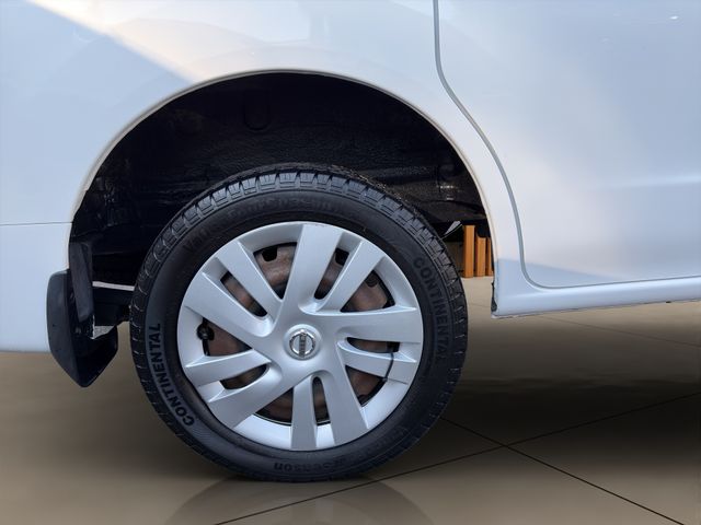 2020 Nissan NV200 Thumbnail