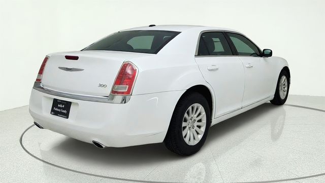 2014 Chrysler 300 Base White at Autostrade