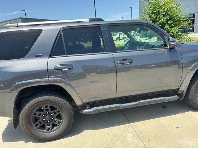 Used 2022 Gray Toyota SR5 Premium image 9