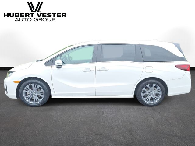 2025 Honda Odyssey Touring's photo