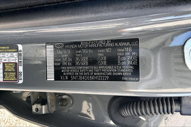Used 2024 Hyundai Santa Cruz SEL 4D Crew Cab