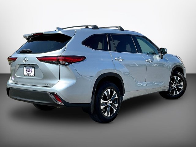 Used 2020 Toyota Highlander SUV