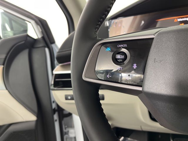 2025 Everest White Pearl Tricoat Nissan Murano SL AWD SUV