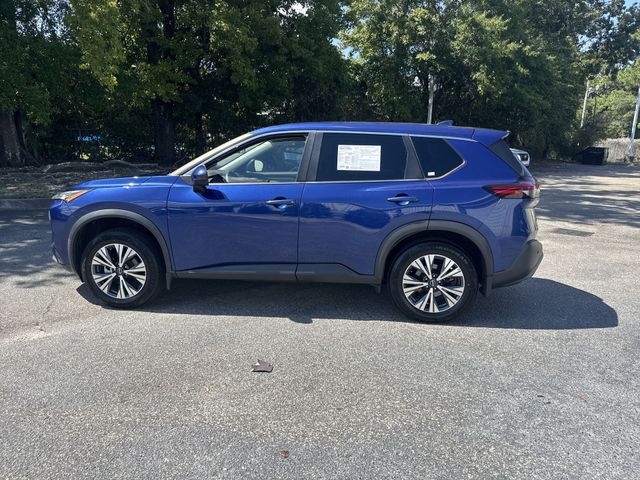 Used 2022 Blue Nissan SV image 8
