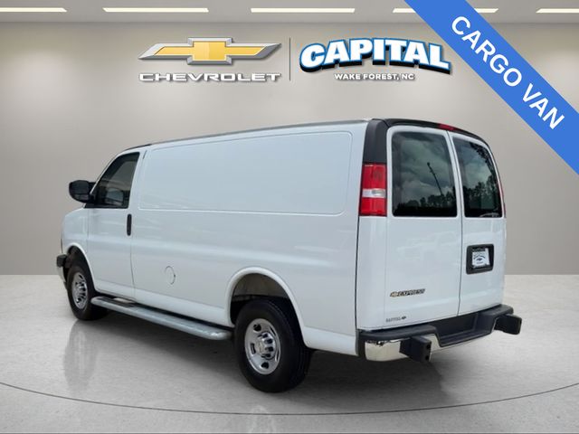 Used 2025 White Chevrolet Work Van image 4