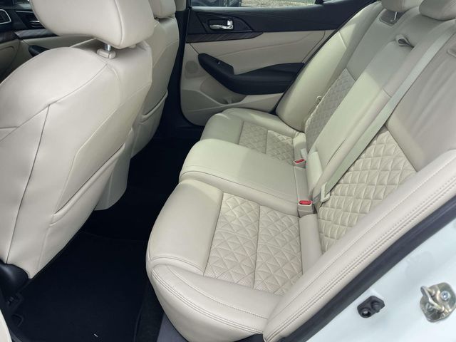 Used 2017 Nissan Maxima Sedan