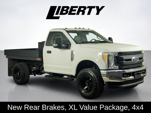 Oxford White 2017 Ford F-350 Super Duty Chassis Pickup Truck Four-Wheel Drive 6-Speed Automatic