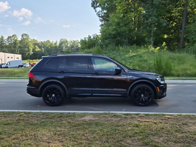 Used 2021 Black Volkswagen 2.0T SE R-Line Black image 14