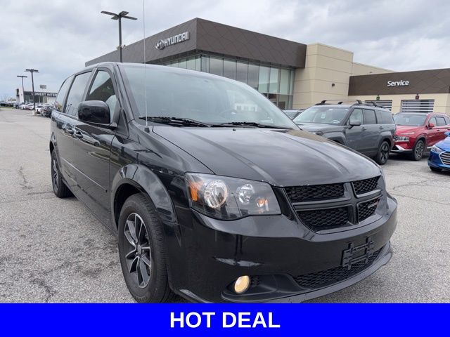 Brilliant Black Crystal Pearlcoat 2017 Dodge Grand Caravan GT FWD Minivan Front-Wheel Drive 6-Speed Automatic