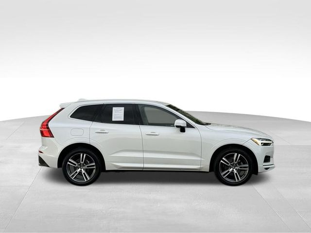 2021 Volvo XC60 T5 Momentum 6