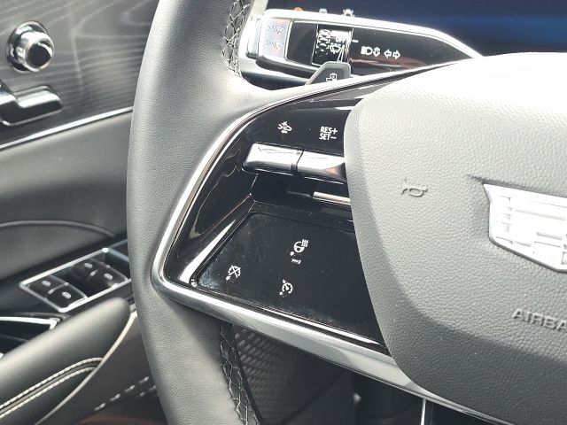 2024 Cadillac LYRIQ Luxury:C02520