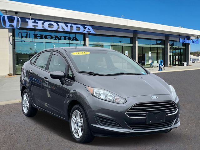 2019 Ford Fiesta SE 1