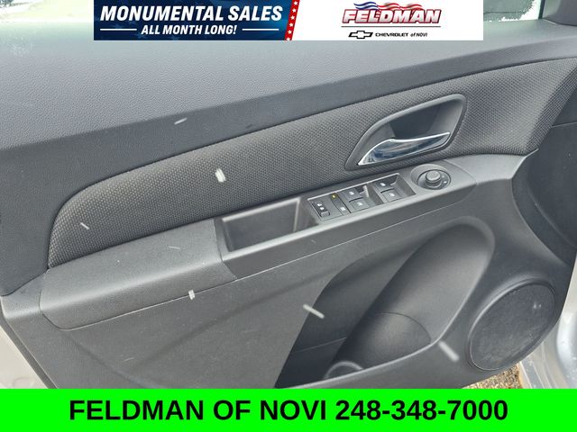 Used 2015 Chevrolet Cruze For Sale in Livonia, MI