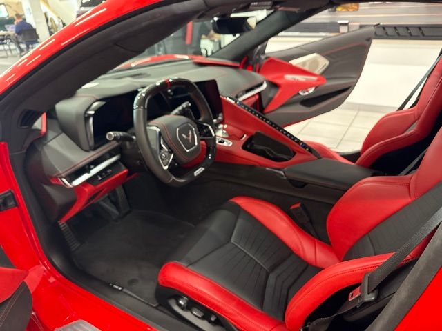 Used 2024 Red Chevrolet Z06 image 18