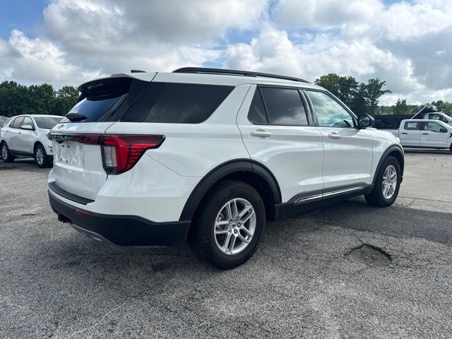 2025 Ford Explorer Active:B02485