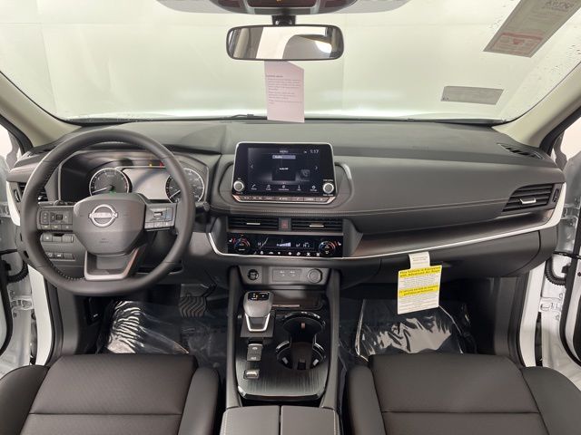 2025 Everest White Pearl Nissan Rogue SV FWD SUV