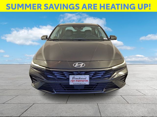 Used 2024 Hyundai Elantra Sedan