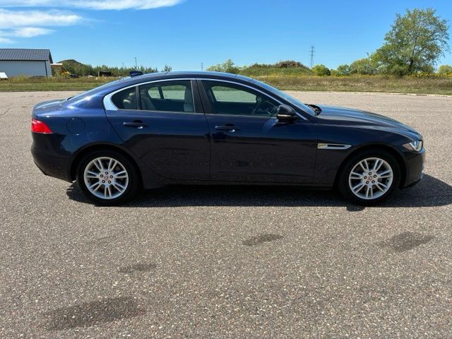  2018 Jaguar XE 25t Premium AWD   