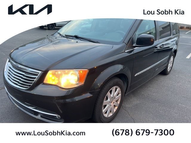 2016 Chrysler Town & Country Touring FWD