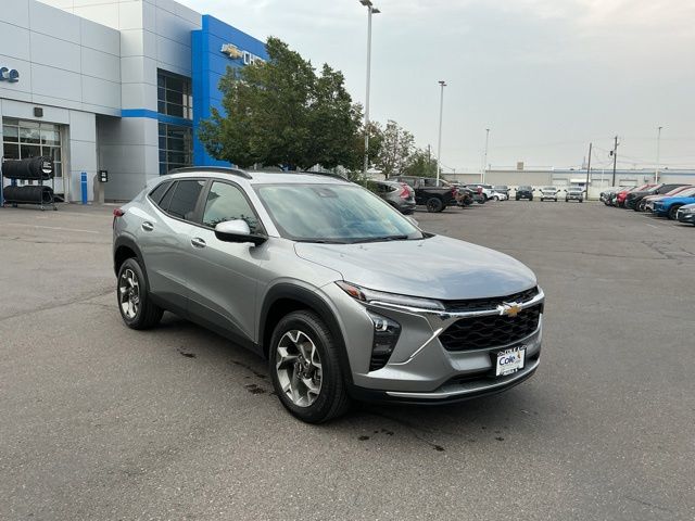 Sterling Gray Metallic 2025 Chevrolet Trax SUV / Crossover Front-Wheel Drive 6-Speed Automatic