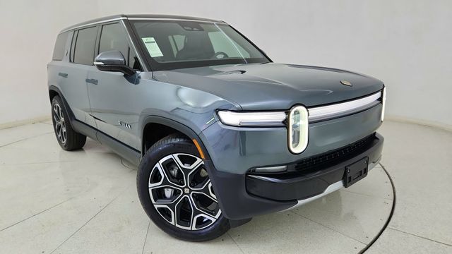 2025 Rivian R1S
