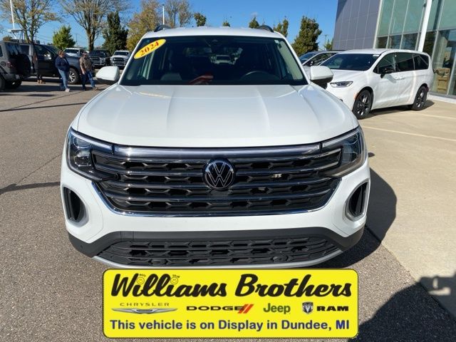 2024 Volkswagen Atlas 2.0T SE w/Technology - Aurora Red Metallic exterior view 2