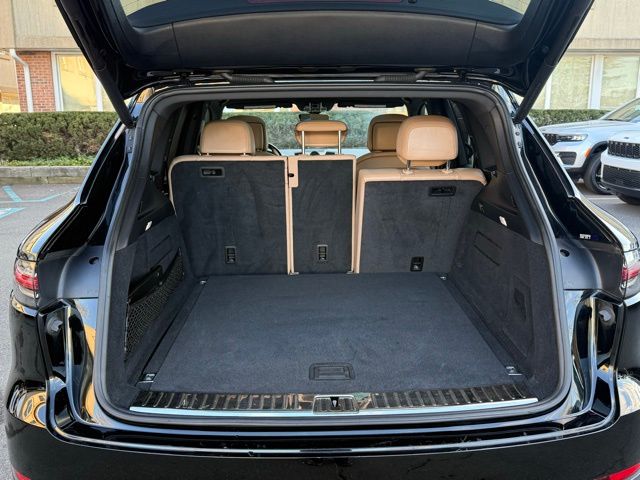 2019 Porsche Cayenne E-Hybrid