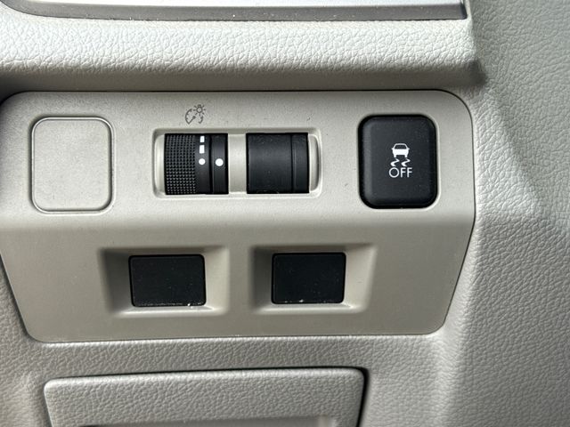 Used 2018 Red Subaru 2.5i Premium image 22