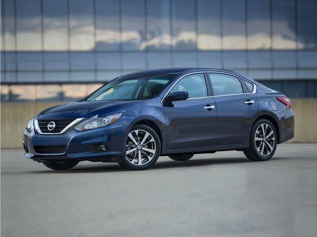 Gray (Gun Metallic) 2018 Nissan Altima Sedan Front-Wheel Drive Continuously Variable Transmission