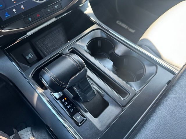 Used 2022 Blue Ford Lariat image 33