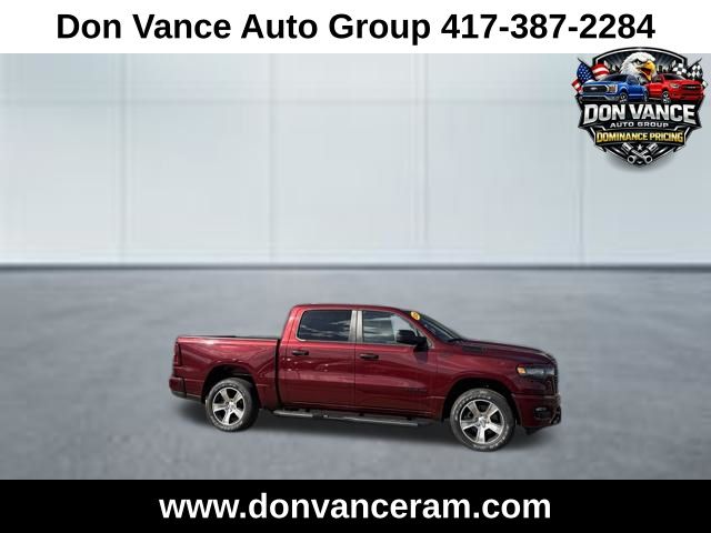 Delmonico Red Pearlcoat 2025 RAM 1500 Tradesman Crew Cab 4WD Pickup Truck Four-Wheel Drive 8-Speed Automatic