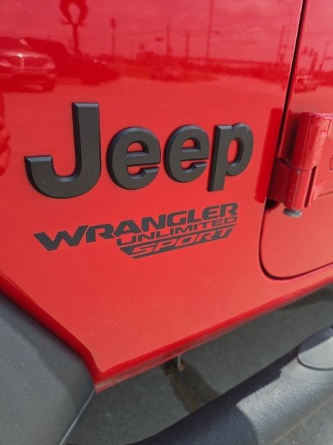 Used 2021 Jeep Wrangler SUV