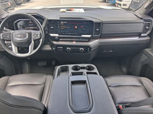 Used 2025 White GMC SLT image 9