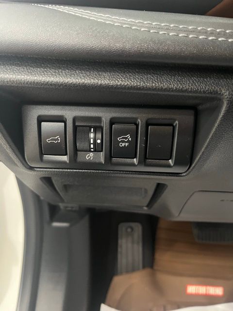 2020 Subaru Outback Touring photo