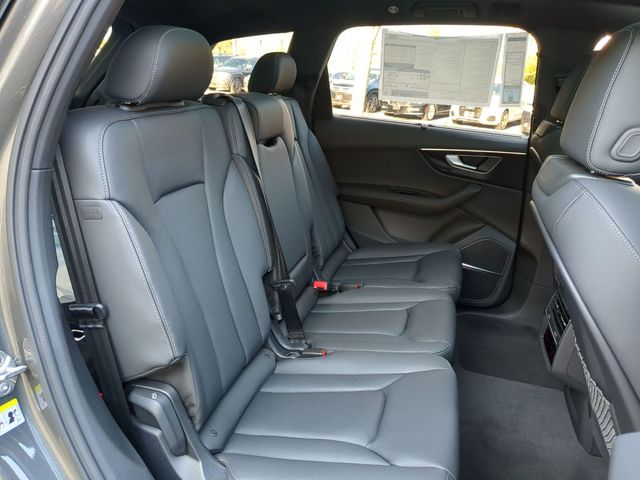 new 2026 Audi Q7 car, priced at $66,740