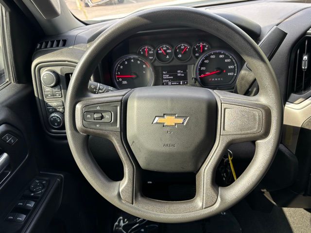 2021 Chevrolet Silverado 1500 WT photo