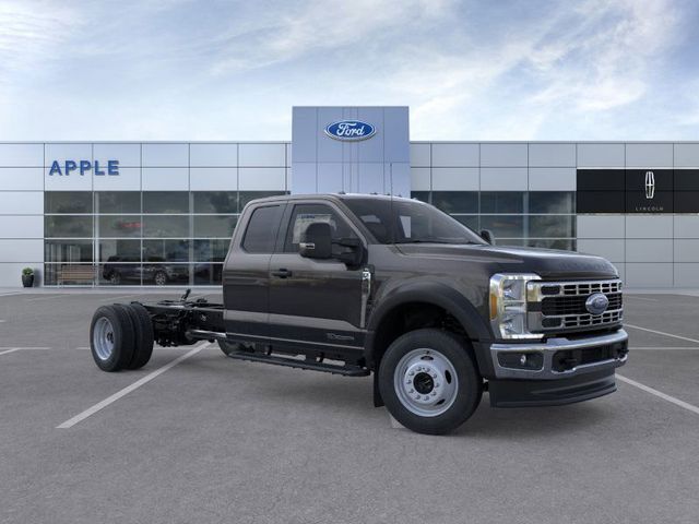 2025 Ford F-450 Chassis XL