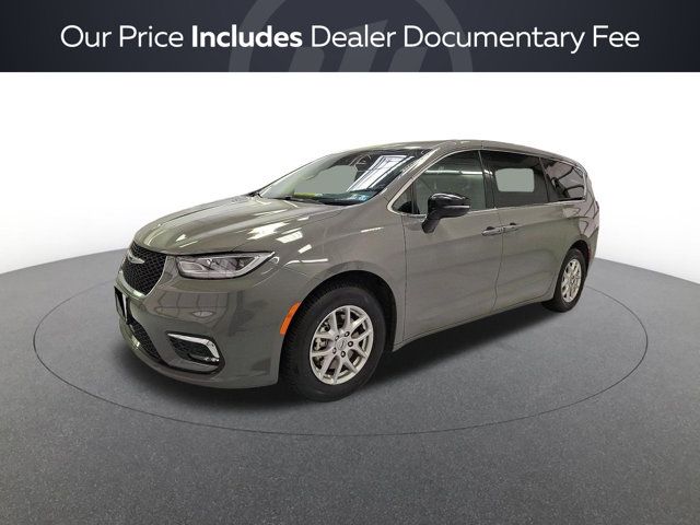Ceramic Gray Clearcoat 2025 Chrysler Pacifica Minivan Front-Wheel Drive 9-Speed Automatic