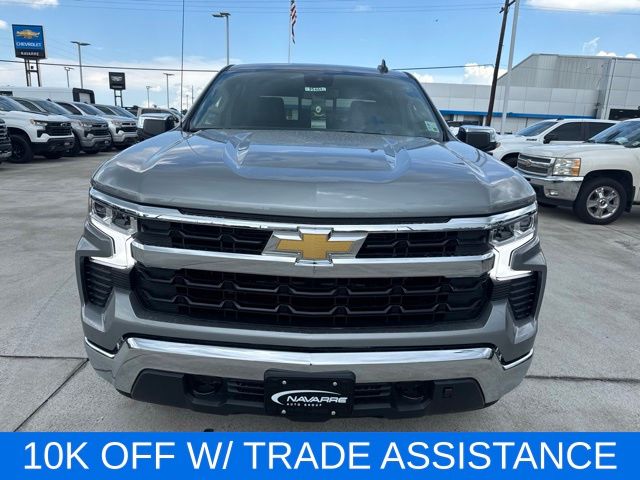 2026 Chevrolet Silverado 1500 LT — photo 2