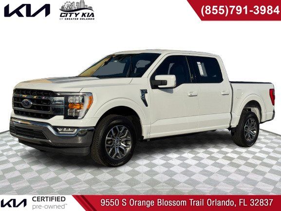Oxford White 2022 Ford F-150 Lariat SuperCrew RWD Pickup Truck 4X2 Automatic