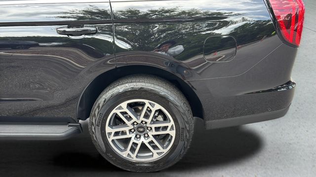 Used 2025 Black Ford Active image 36
