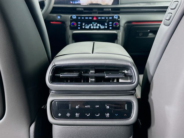 Thumbnail: 2026 Genesis GV80 - 18