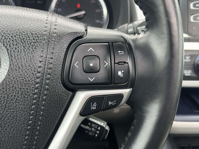 Used 2017 Toyota Highlander SUV