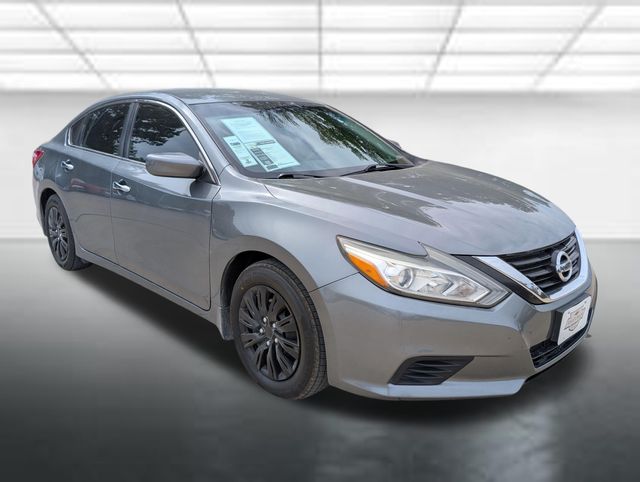 Gray (Gun Metallic) 2016 Nissan Altima Sedan Front-Wheel Drive Continuously Variable Transmission