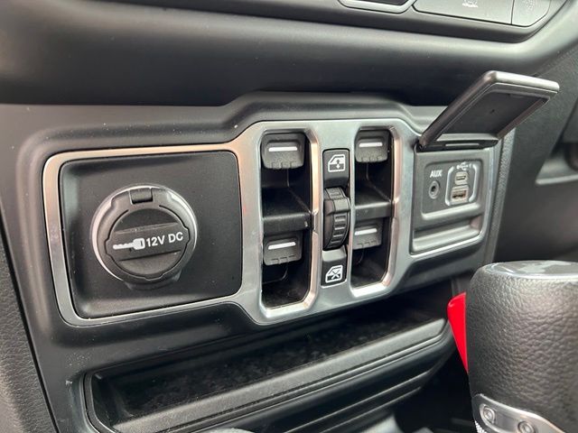 Used 2023 Jeep Wrangler SUV