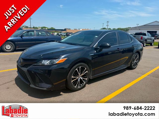 Midnight Black Metallic 2020 Toyota Camry Hybrid SE FWD Sedan Front-Wheel Drive Continuously Variable Transmission