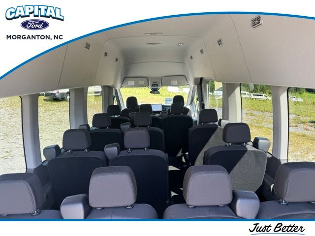 New 2027 White Ford XLT image 8