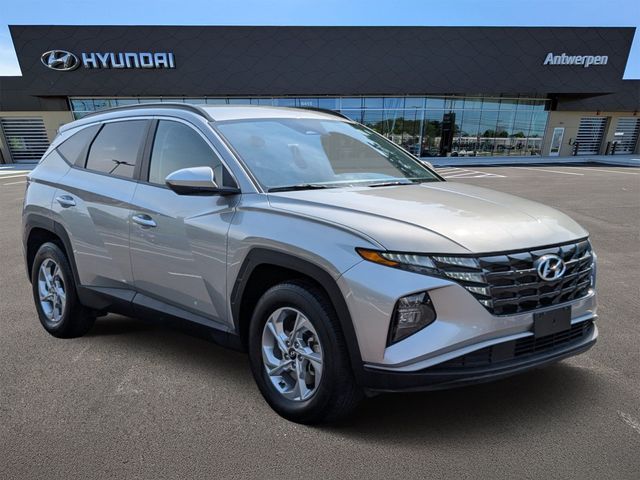 Shimmering Silver 2024 Hyundai Tucson SUV / Crossover All-Wheel Drive 8-Speed Automatic