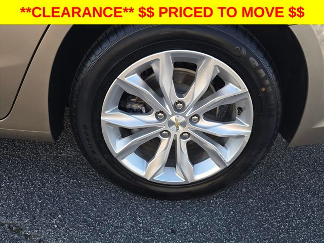 Certified Used 2024 Gray Chevrolet LT image 32