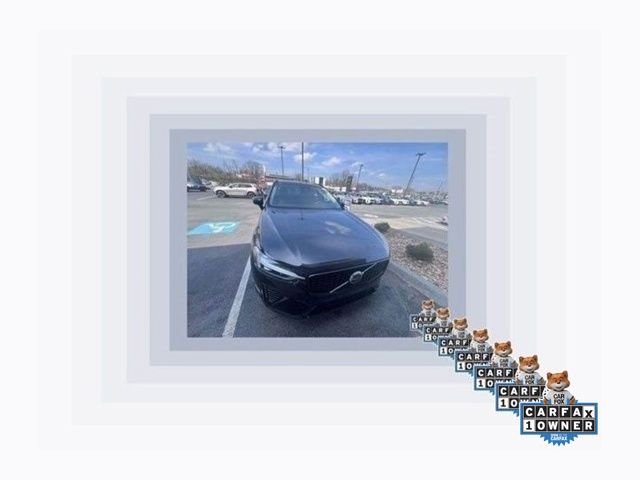 Onyx Black Metallic 2023 Volvo XC60 B5 Plus Dark Theme AWD SUV / Crossover All-Wheel Drive Automatic